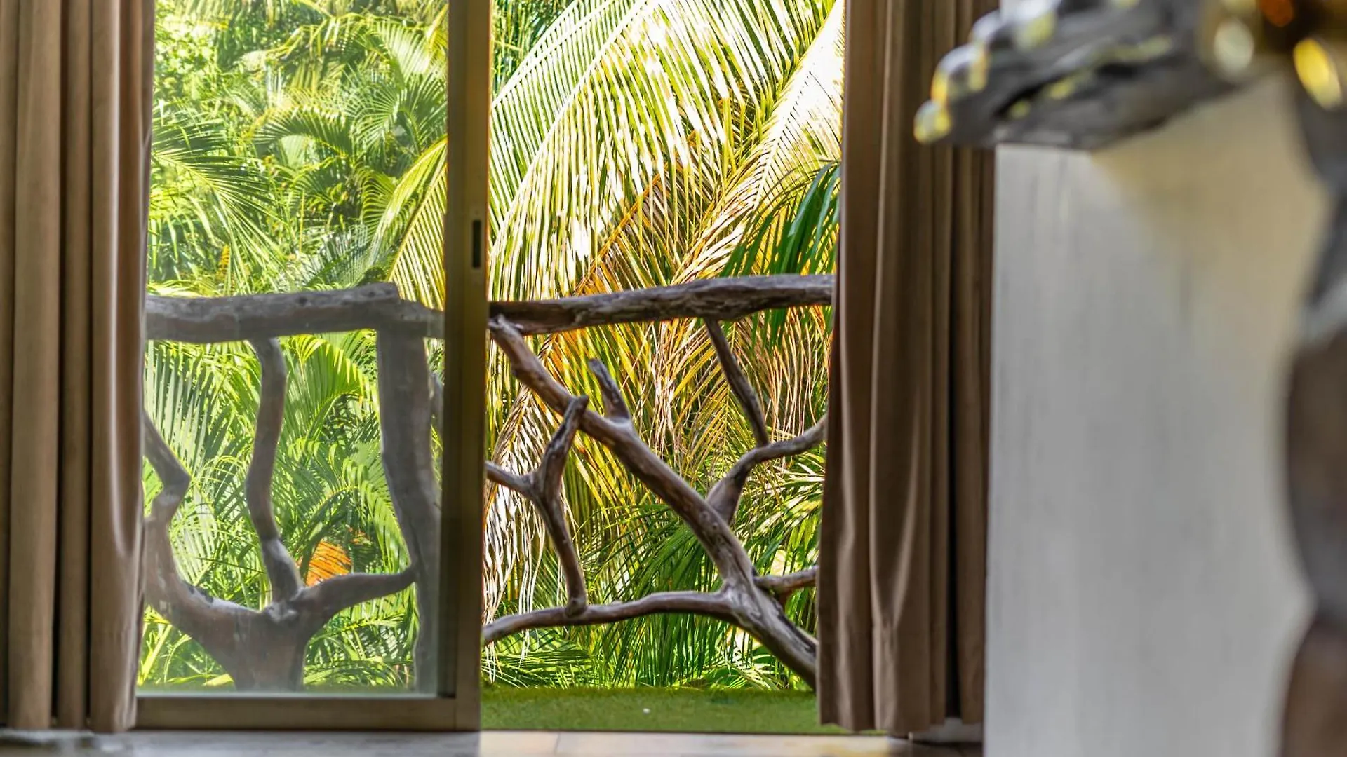 The Green Village Boutique Hotel Плая-дель-Кармен